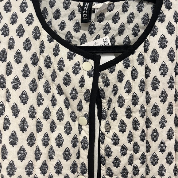 H&M Patterned Quilted Jacket - Picture 4 of 8